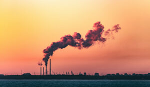 Relatório aponta 57 empresas responsáveis por 80% das emissões de CO2