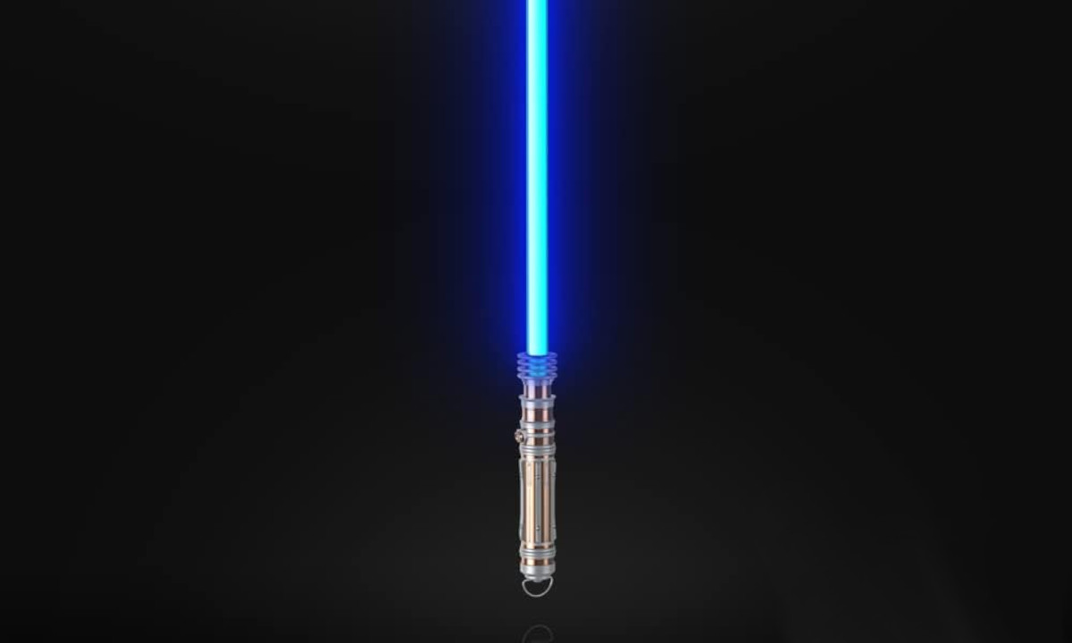 Se torne um Jedi: Réplica do sabre de luz com R$ 500 OFF