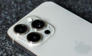 Novas imagens mostram novidades no design do iPhone 16