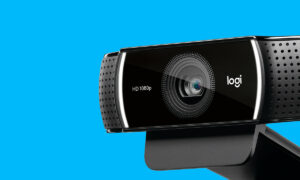 Fique mais nítido nas chamadas de vídeo: webcam Logitech Full HD sai 32% OFF