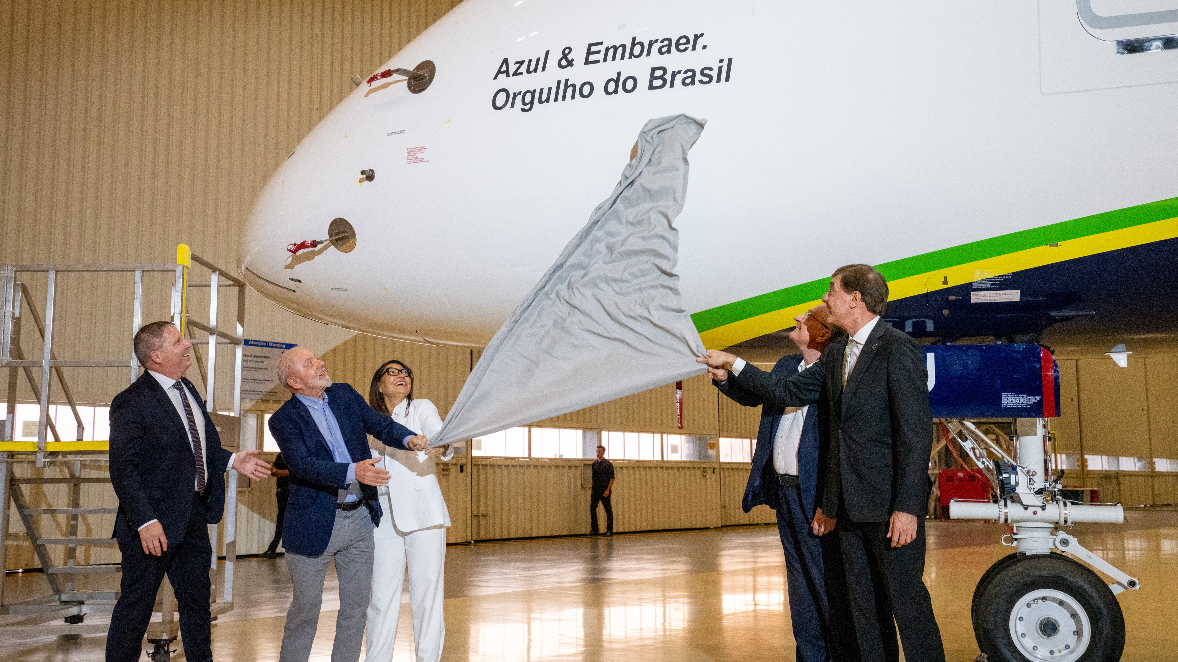 Visita presidencial à Embraer