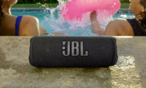 JBL Flip 6: som potente em qualquer lugar