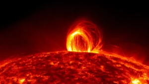 Campo magnético do Sol pode surgir perto da superfície, dizem cientistas