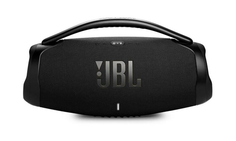 Ainda dá tempo: dê uma JBL Boombox 3 de presente para sua mãe