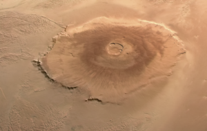 O Monte Olimpo, em Marte, é o maior vulcão do Sistema Solar.