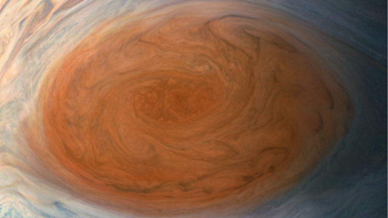 A Grande Mancha Vermelha é a maior tempestade do Sistema Solar.