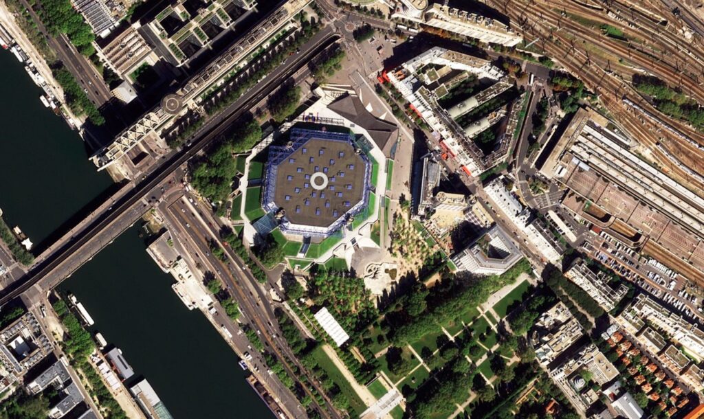 A Accor Arena, vista pela imagem espacial, vai sediar os jogos de basquete das Olimpíadas de Paris