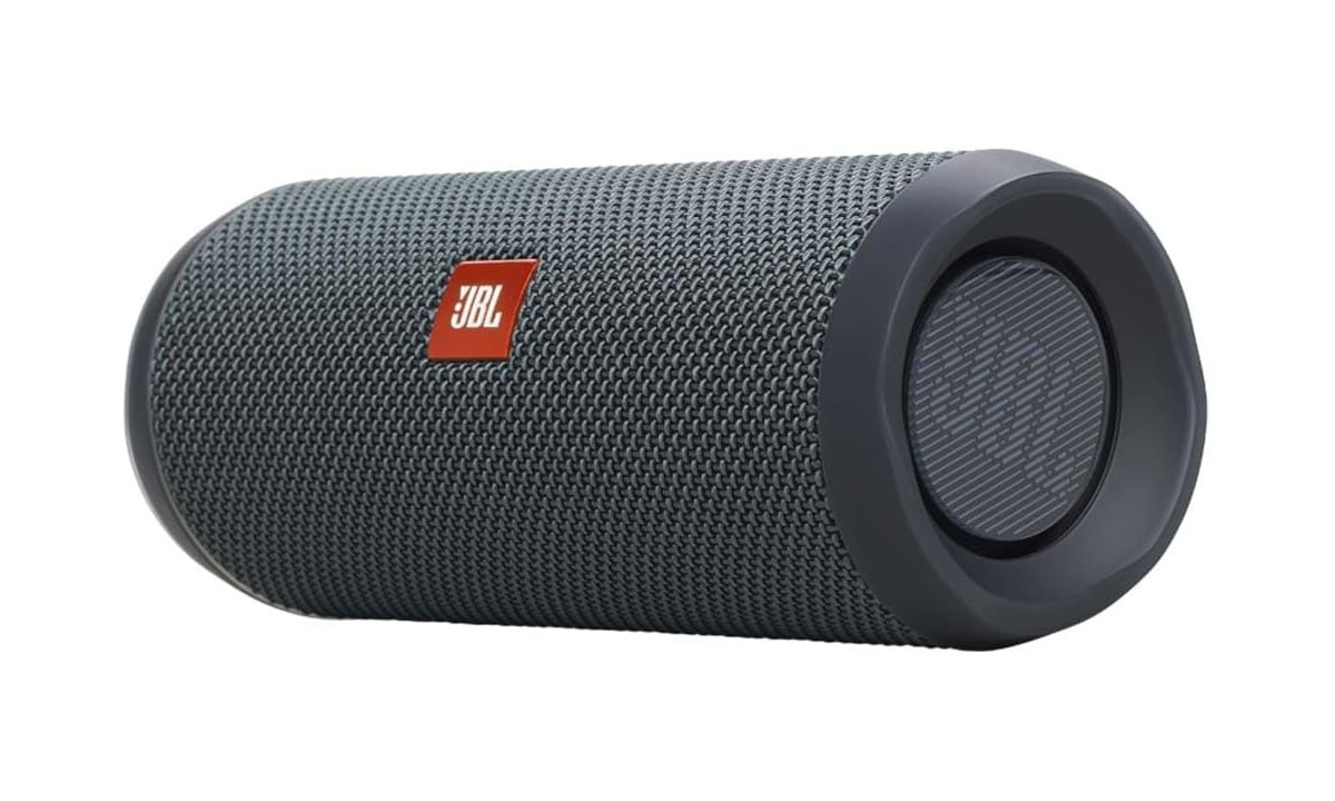 Leve onde quiser: esta caixa JBL entrega até 10 horas de música